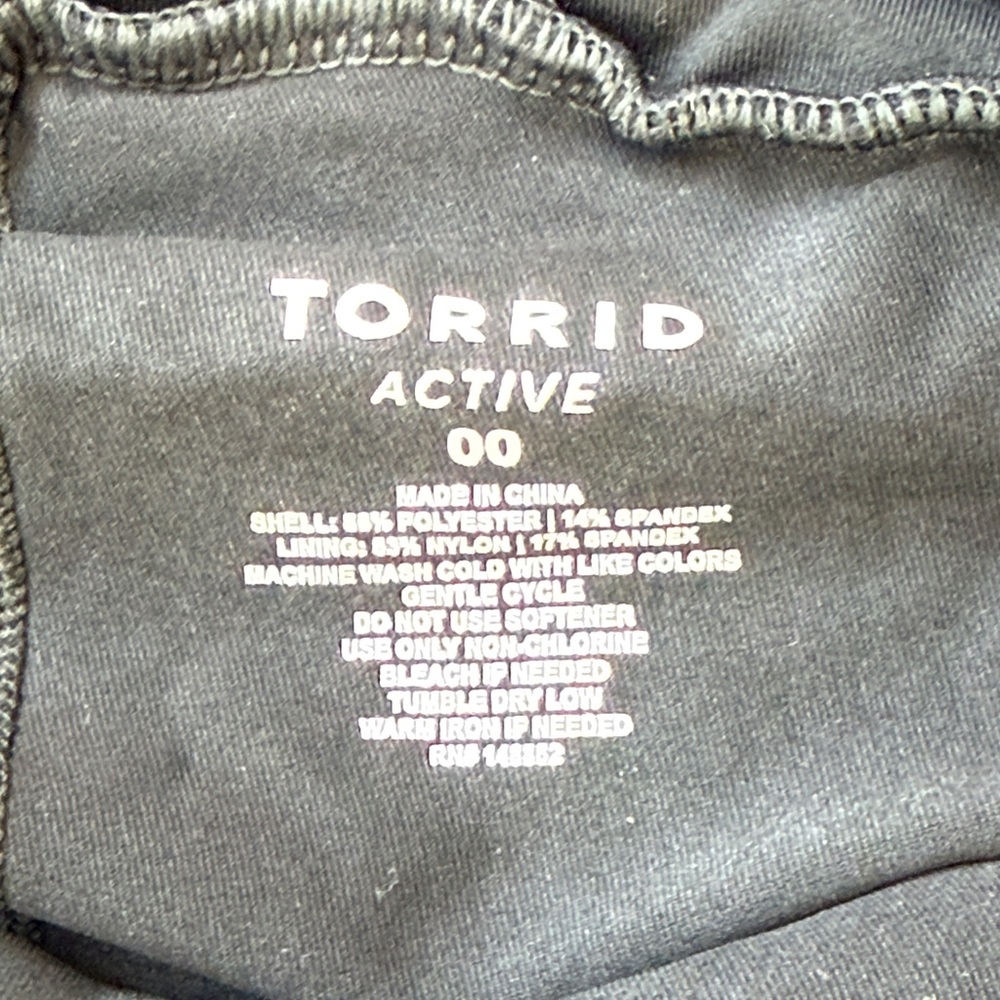 Torrid Active Black Shorts Size 00 (M/L 10) NWT Stretch Woven Bike Short Lined - Picture 2 of 7